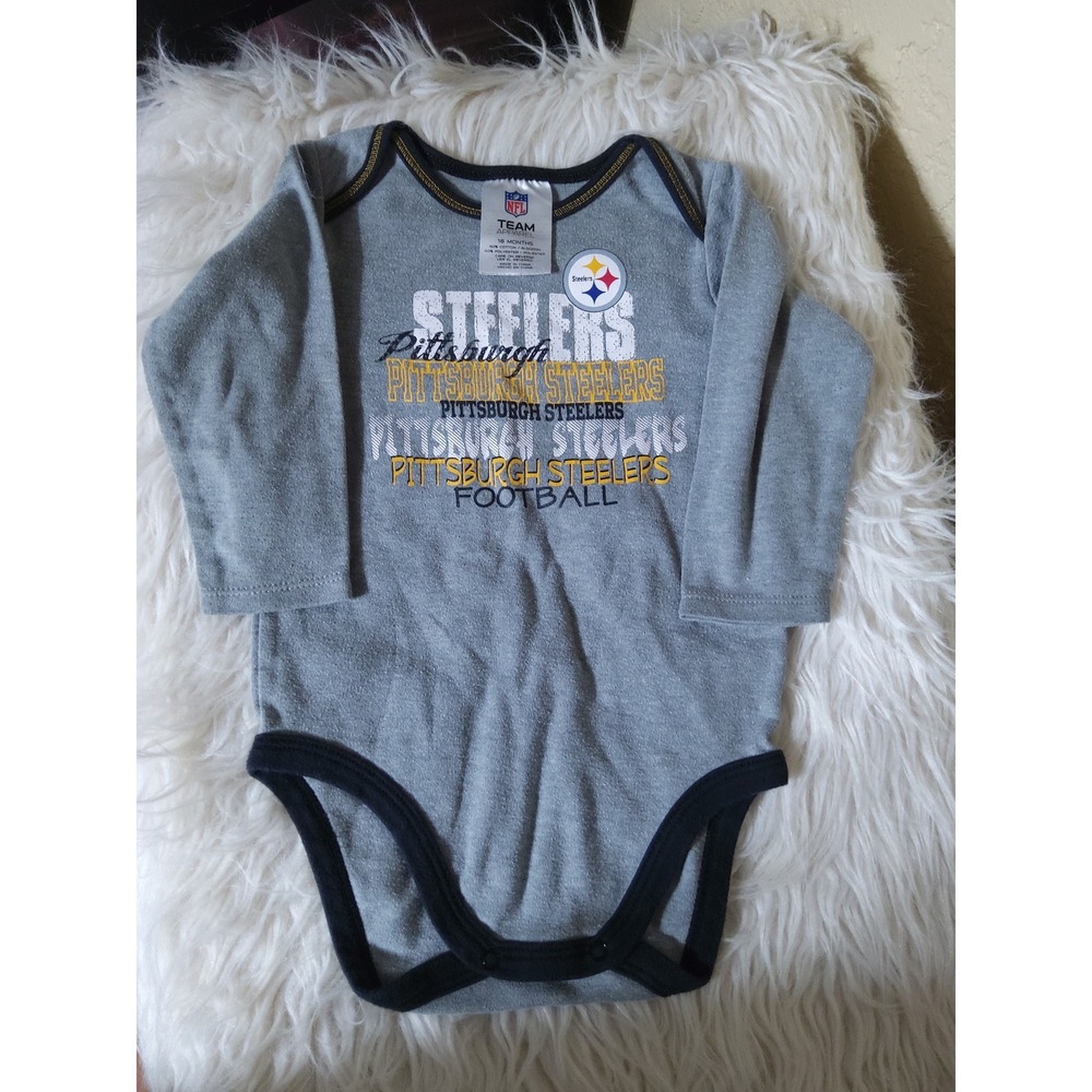 NFL Team Apparel Pittsburgh Steelers Gray Long Sleeve Bodysuit 18 Months